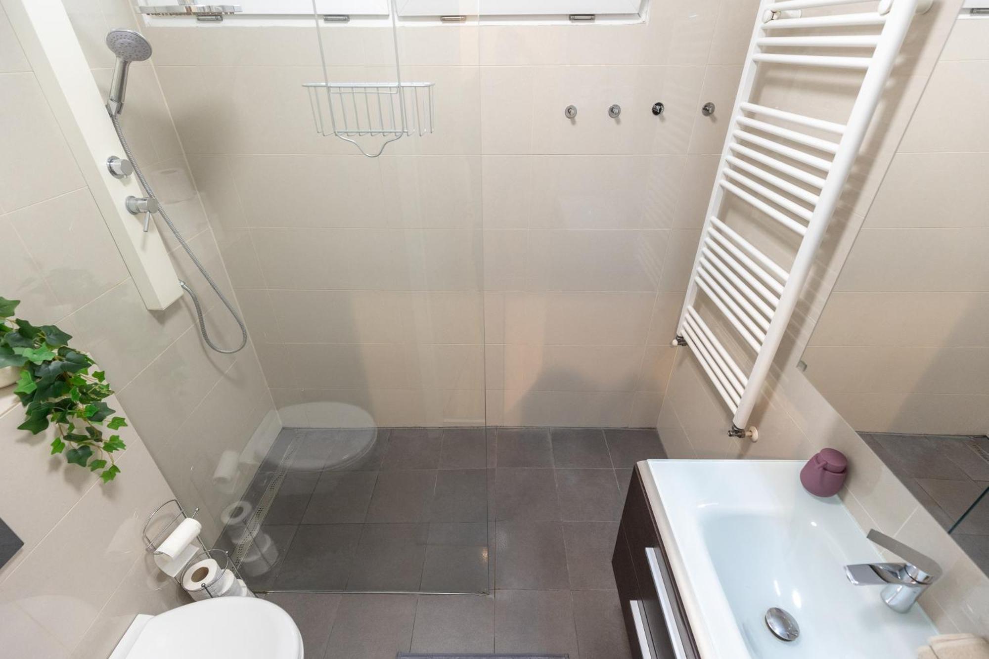 Gems Of - Ruby Unit Apartament